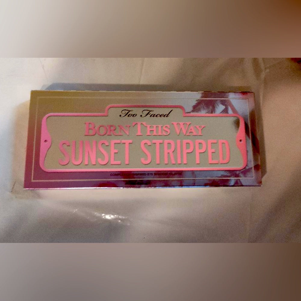 Too faced cosmetics born this way Sunset stripped eyeshadow, palette